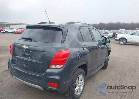 2022 Chevrolet Trax Awd Lt from USA, damaged, VIN KL7CJPSM0NB528679